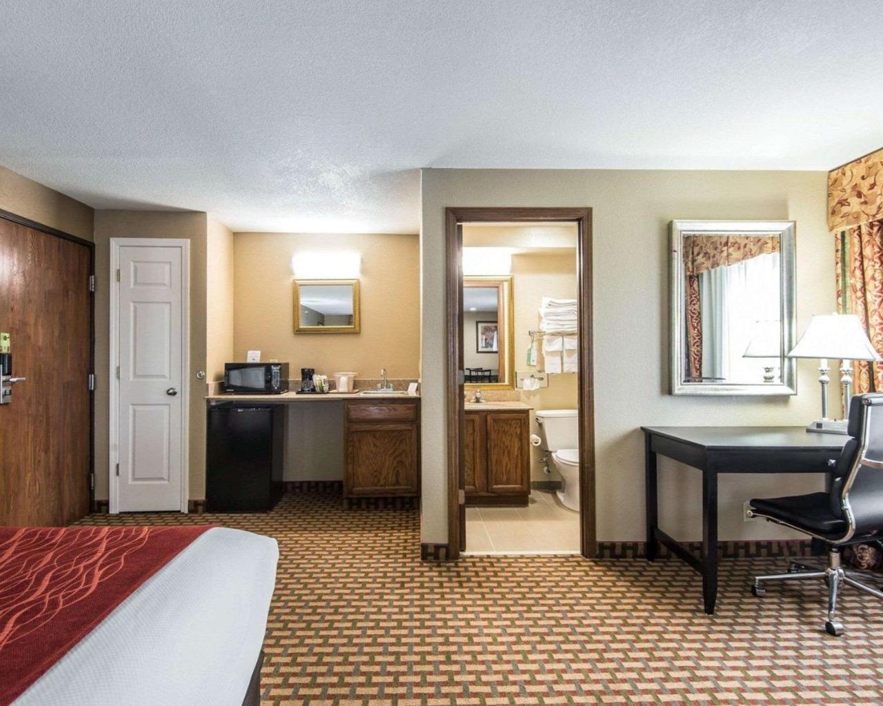 Comfort Inn & Suites Kansas City Downtown Exteriér fotografie